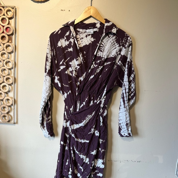 - Young fabulous & broke twist raine tie die wrap dress… - Picture 3 of 7